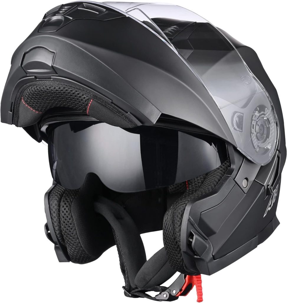 5 Best Motorcycle Helmets For Big Heads (2024) - HELMETS GURU